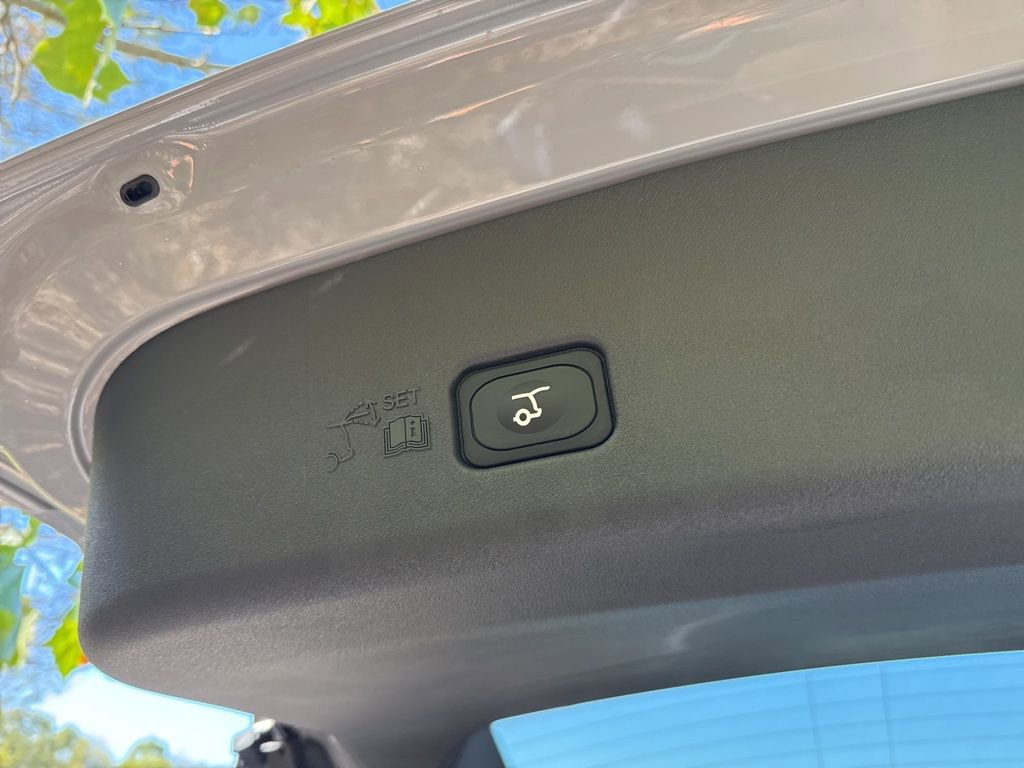 New 2026 Lincoln Nautilus Reserve w/ Jet Appearance Package image 38