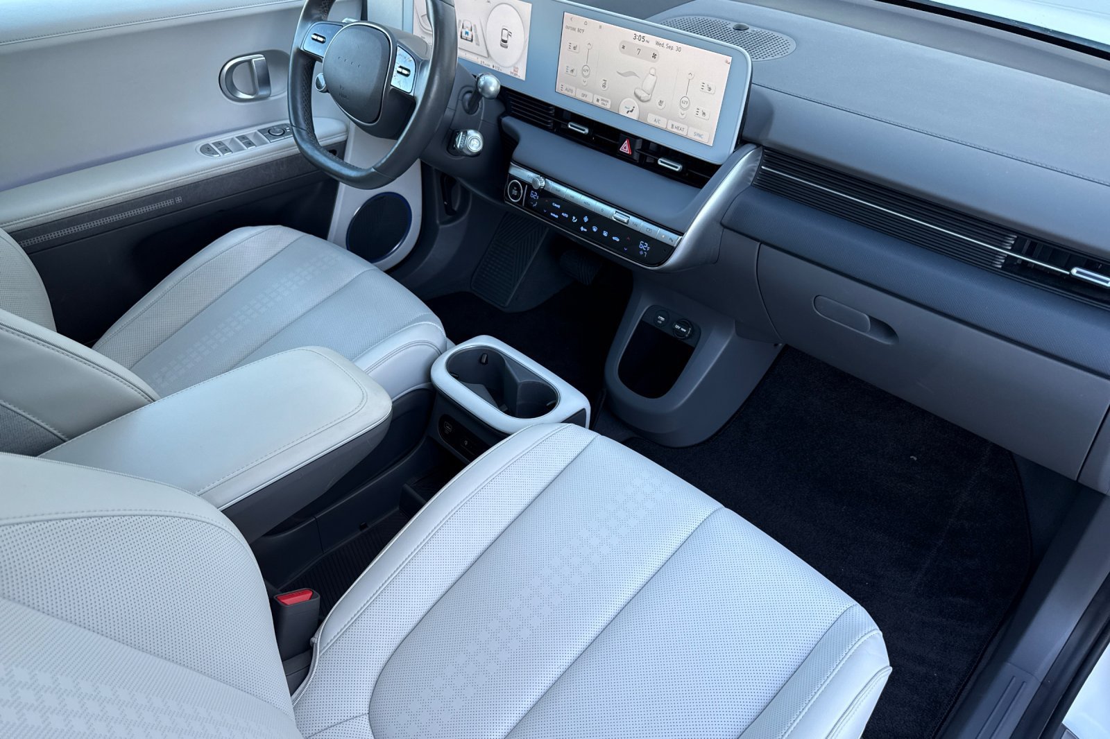 Used 2024 Hyundai Ioniq 5 Limited AWD/4WD image 16