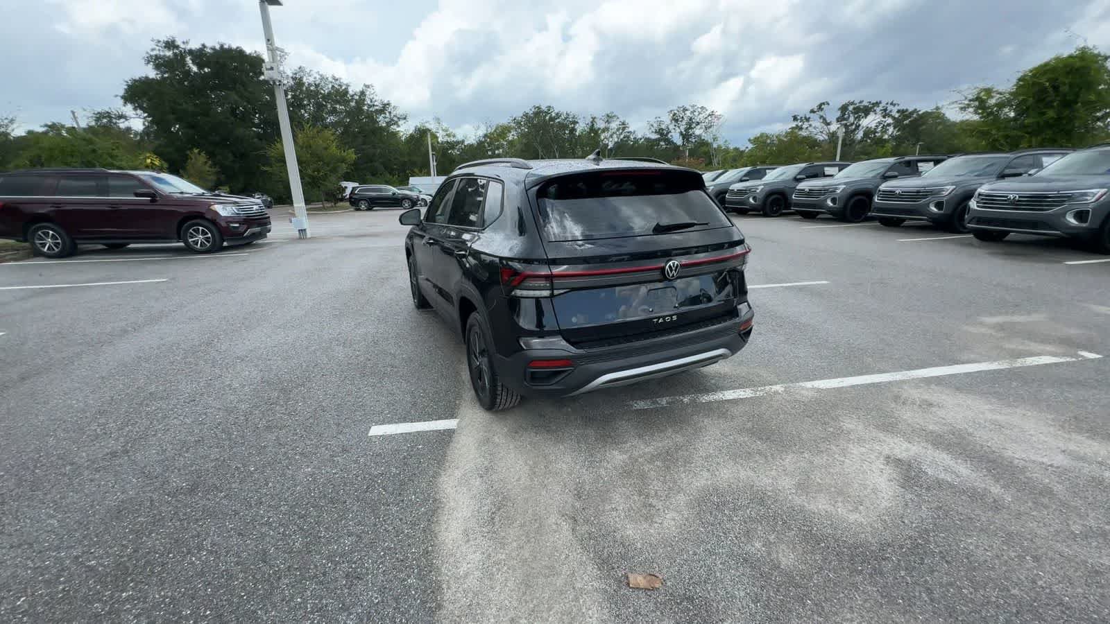 Used 2026 Volkswagen Taos S FWD image 6