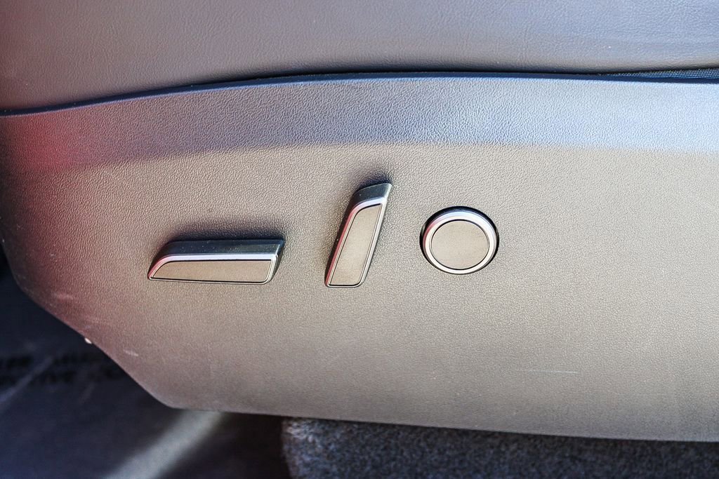 Used 2024 Tesla Model Y Long Range image 22