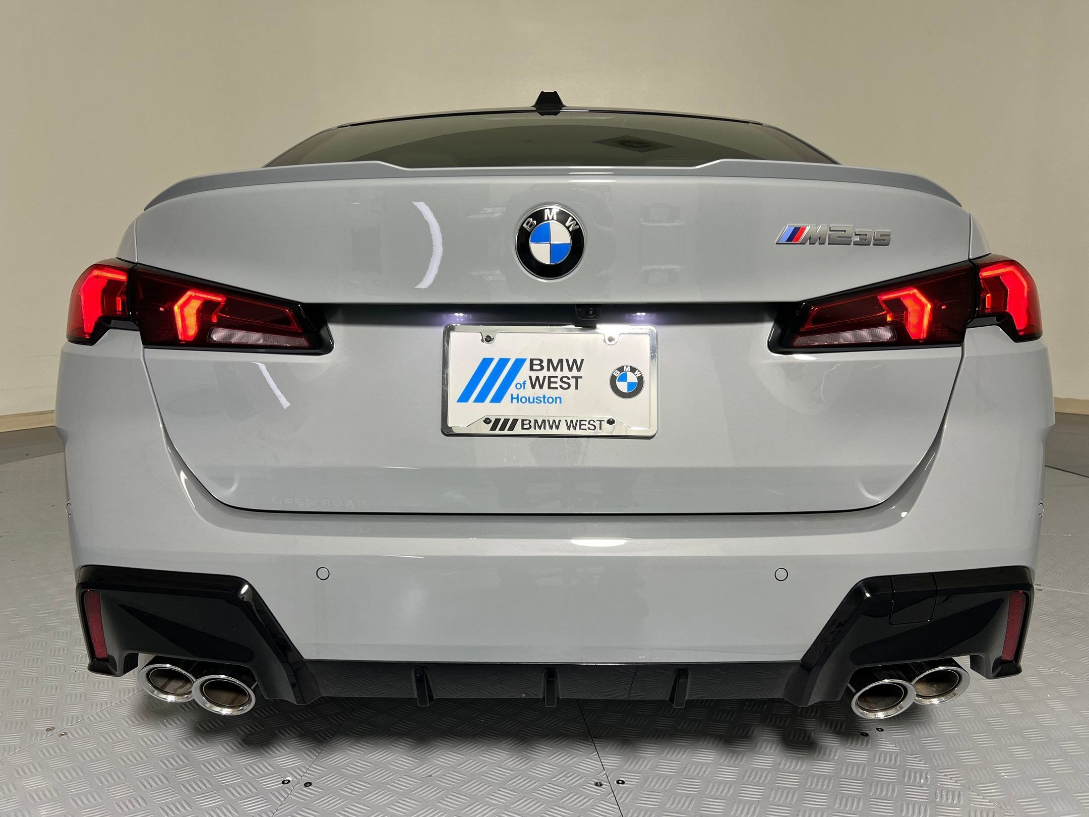 Used 2025 BMW M235i xDrive w/ Premium Package AWD/4WD image 10