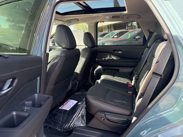 New 2026 Nissan Pathfinder Platinum w/ Cargo Package AWD/4WD image 8