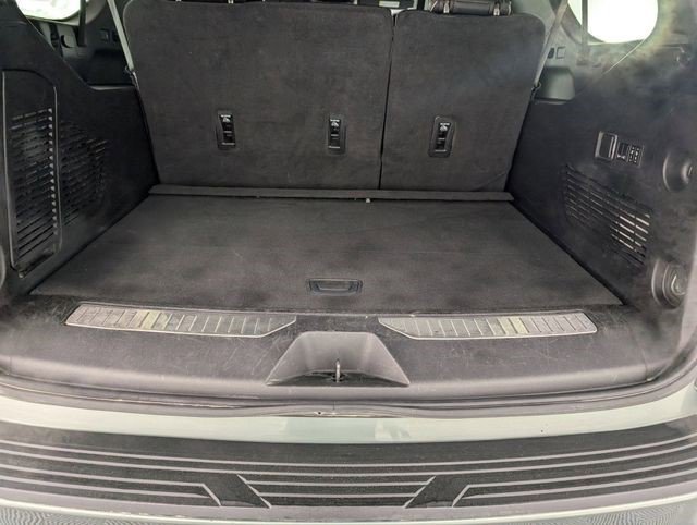 Certified 2023 Chevrolet Suburban Premier image 30