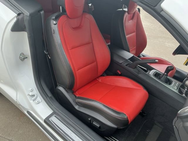 Used 2015 Chevrolet Camaro SS w/ RS Package image 22