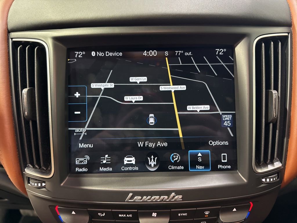 Used 2018 Maserati Levante GranLusso AWD/4WD image 18
