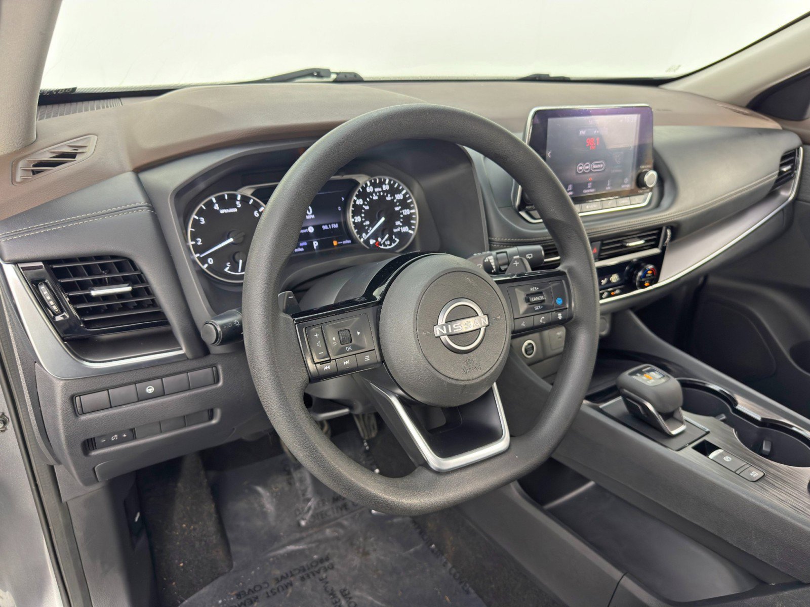 Used 2022 Nissan Rogue SV image 12