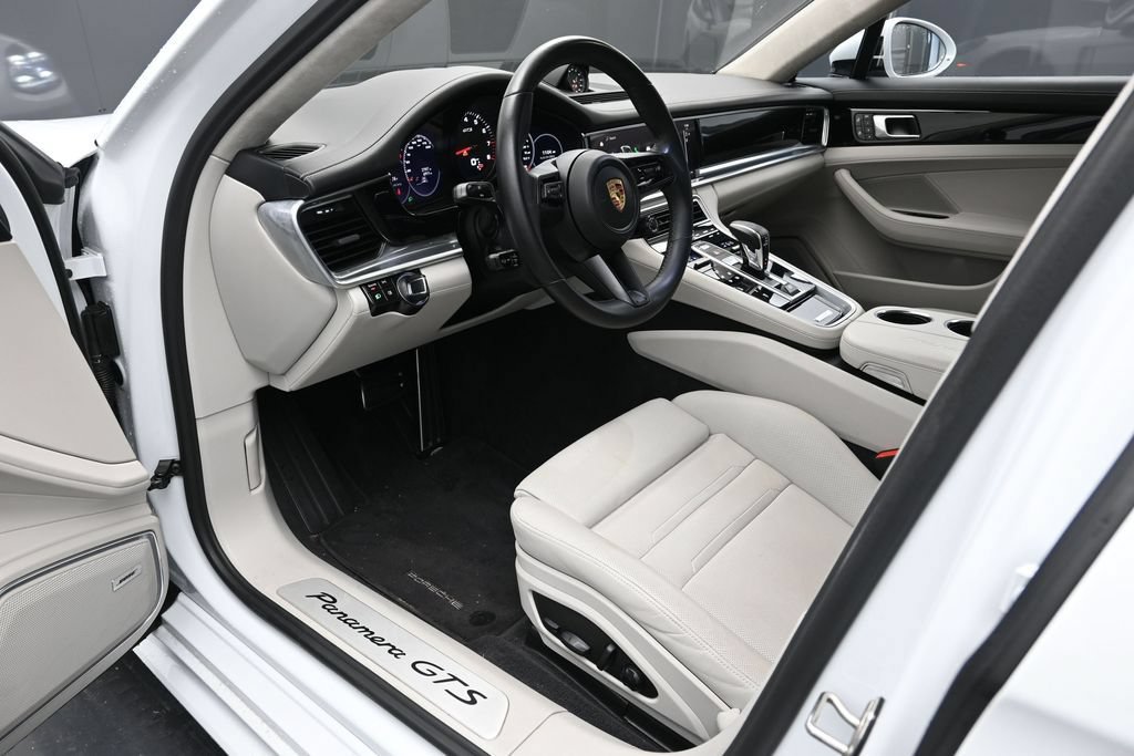 Certified 2023 Porsche Panamera GTS AWD/4WD image 4
