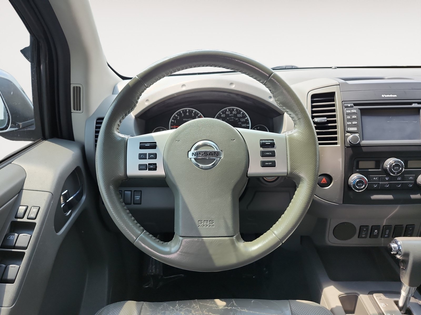 Used 2019 Nissan Frontier SL RWD image 12