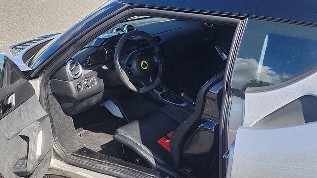 Used 2020 Lotus Evora RWD image 10