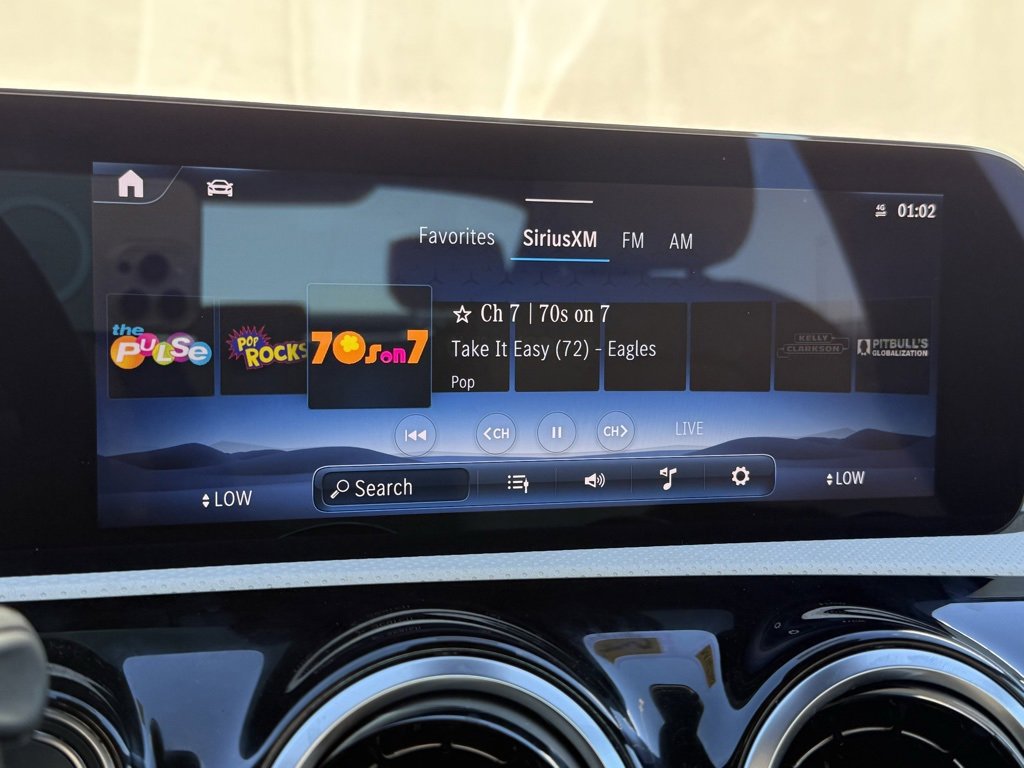 Used 2025 Mercedes-Benz CLA 250 250 image 9