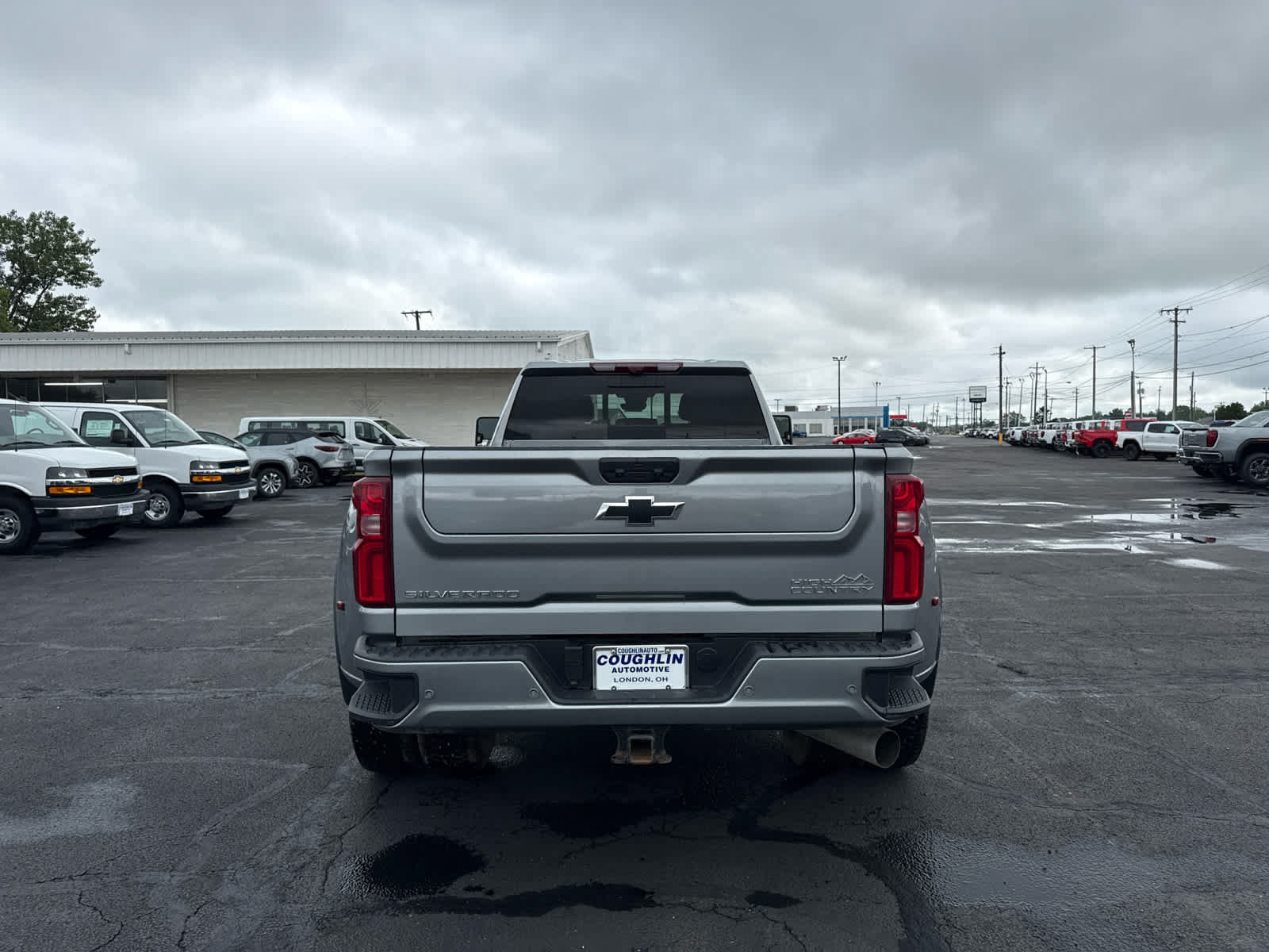Certified 2025 Chevrolet Silverado 3500 High Country w/ Technology Package AWD/4WD image 4