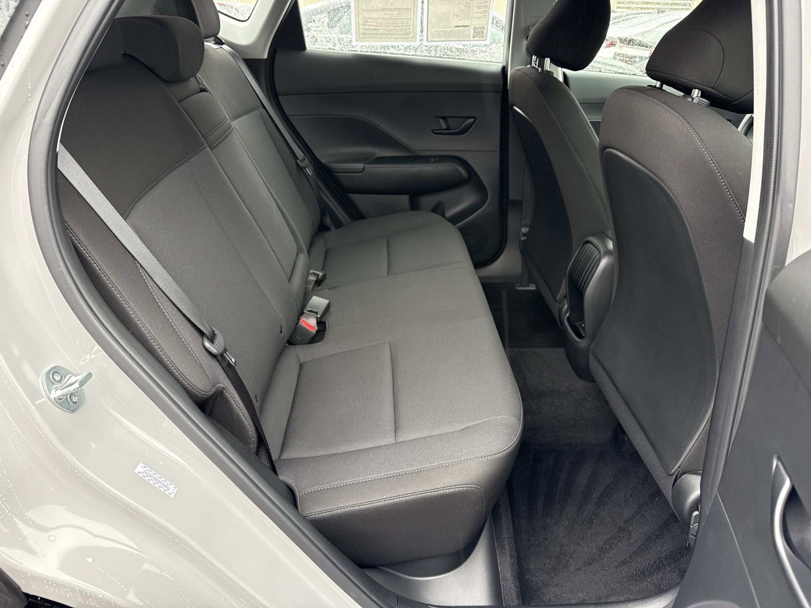 Certified 2024 Hyundai Kona SE image 20