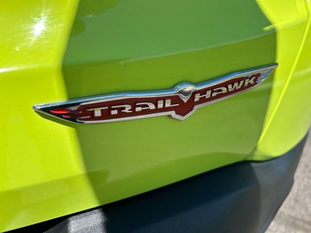 Used 2017 Jeep Renegade Trailhawk w/ Premium Trailhawk Package AWD/4WD image 53