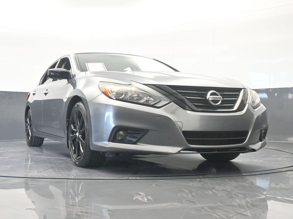 Used 2018 Nissan Altima 2.5 SR w/ SR Midnight Edition image 64