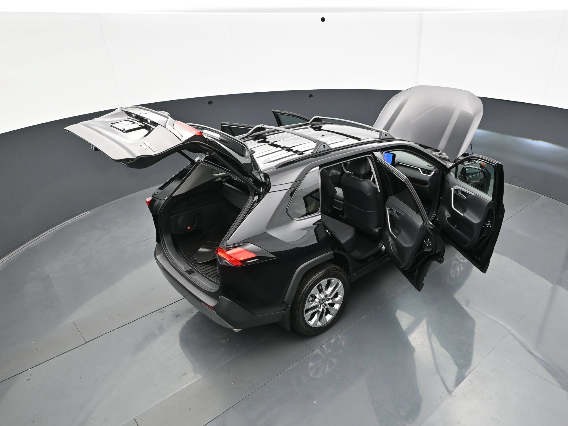 Used 2025 Toyota RAV4 Limited w/ Weather Package AWD/4WD image 48