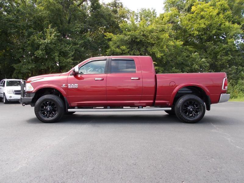 Used 2015 RAM 3500 Laramie AWD/4WD image 2