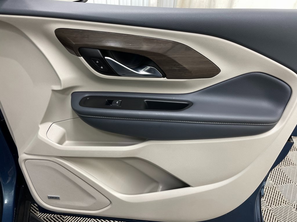 Certified 2024 GMC Terrain Denali w/ Denali Premium Package image 45
