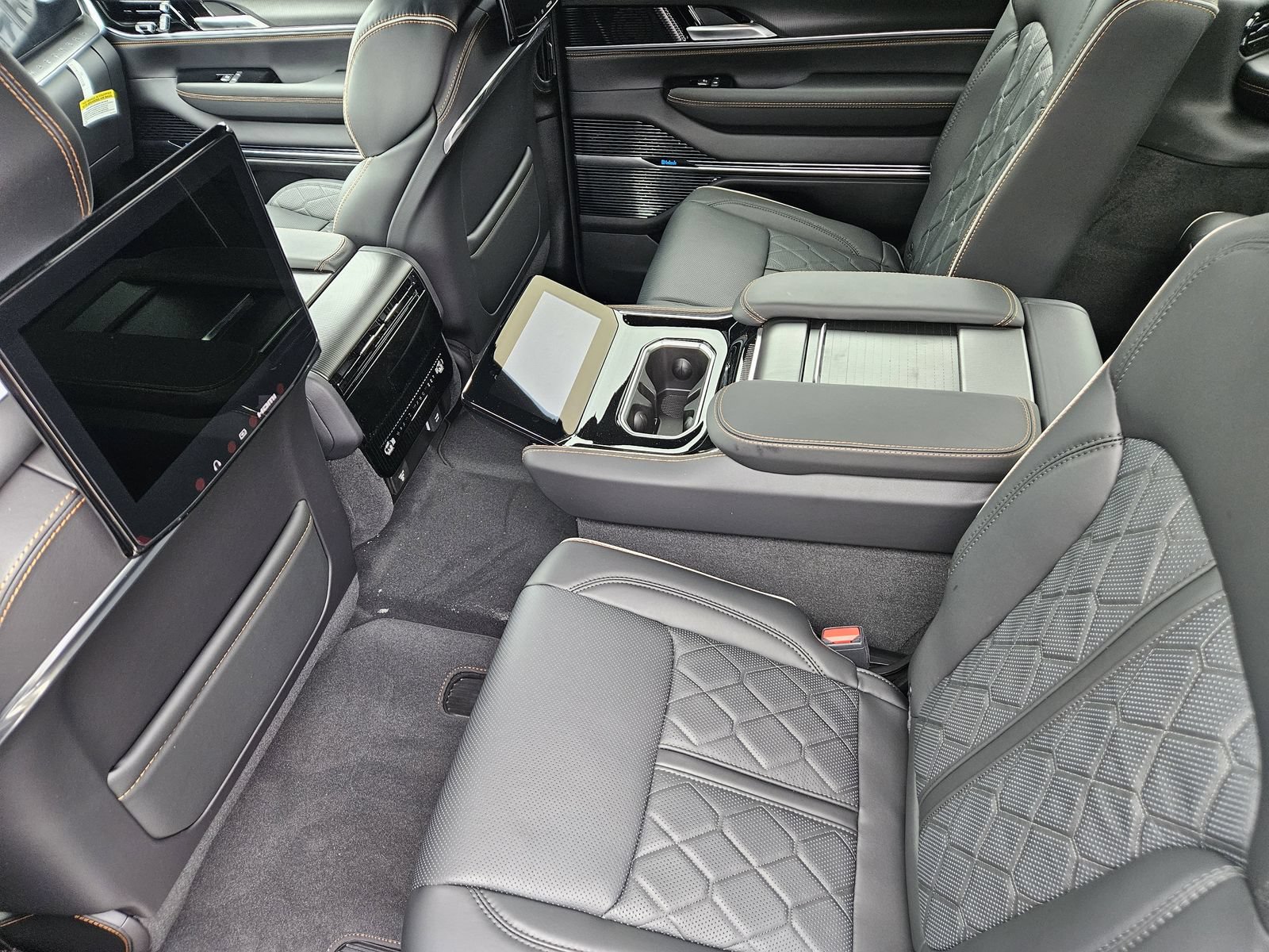 New 2026 Jeep Grand Wagoneer Summit AWD/4WD image 26