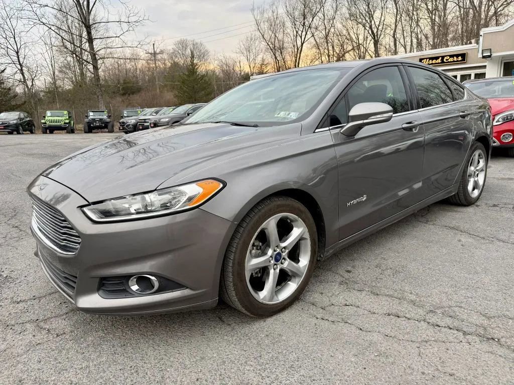 Used 2014 Ford Fusion SE w/ Equipment Group 501A image 4