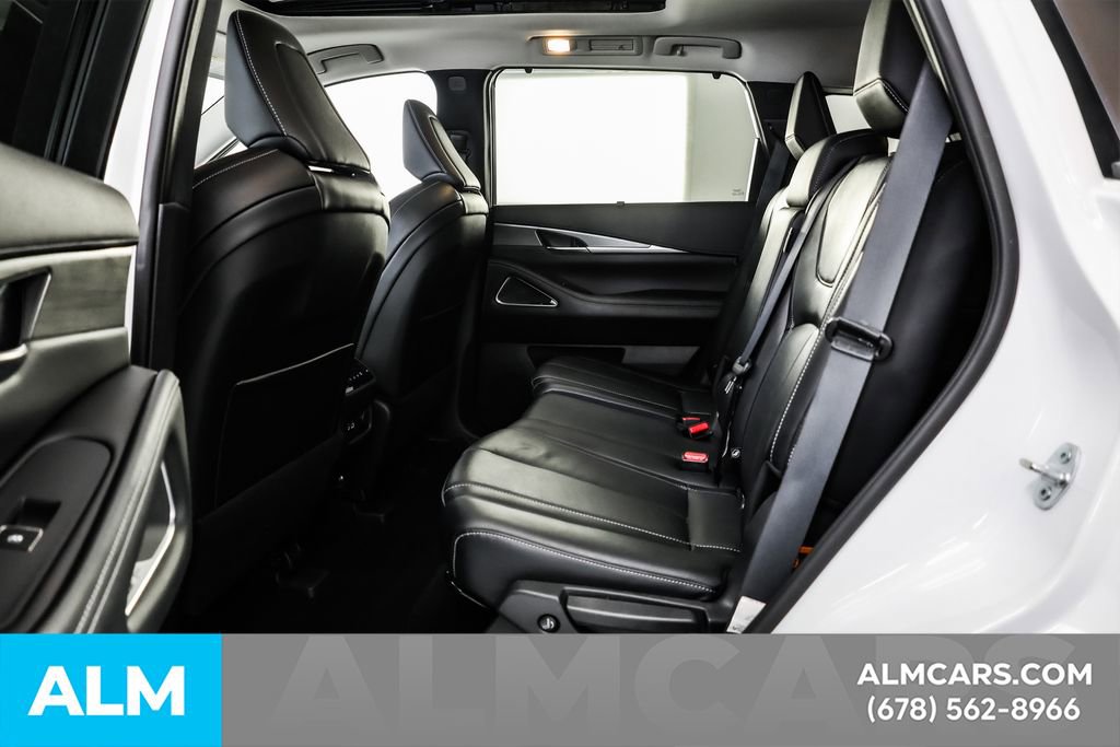 Used 2024 INFINITI QX60 Luxe w/ Performance Audio Package AWD/4WD image 17