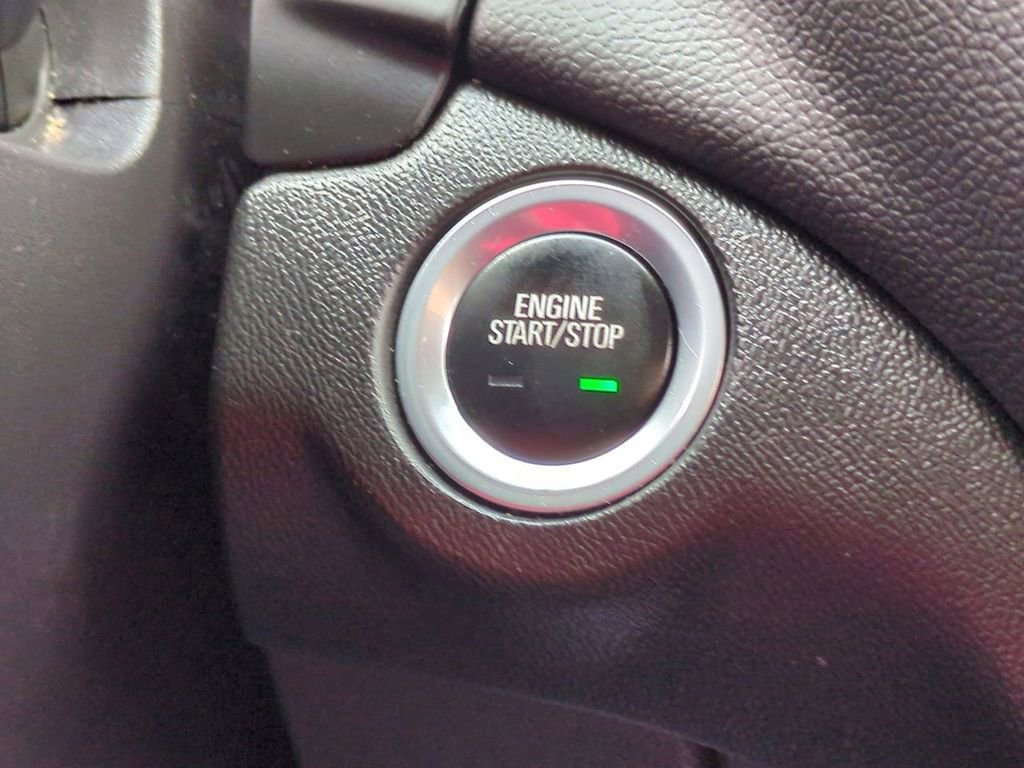 Used 2021 Chevrolet Equinox LT AWD/4WD image 17
