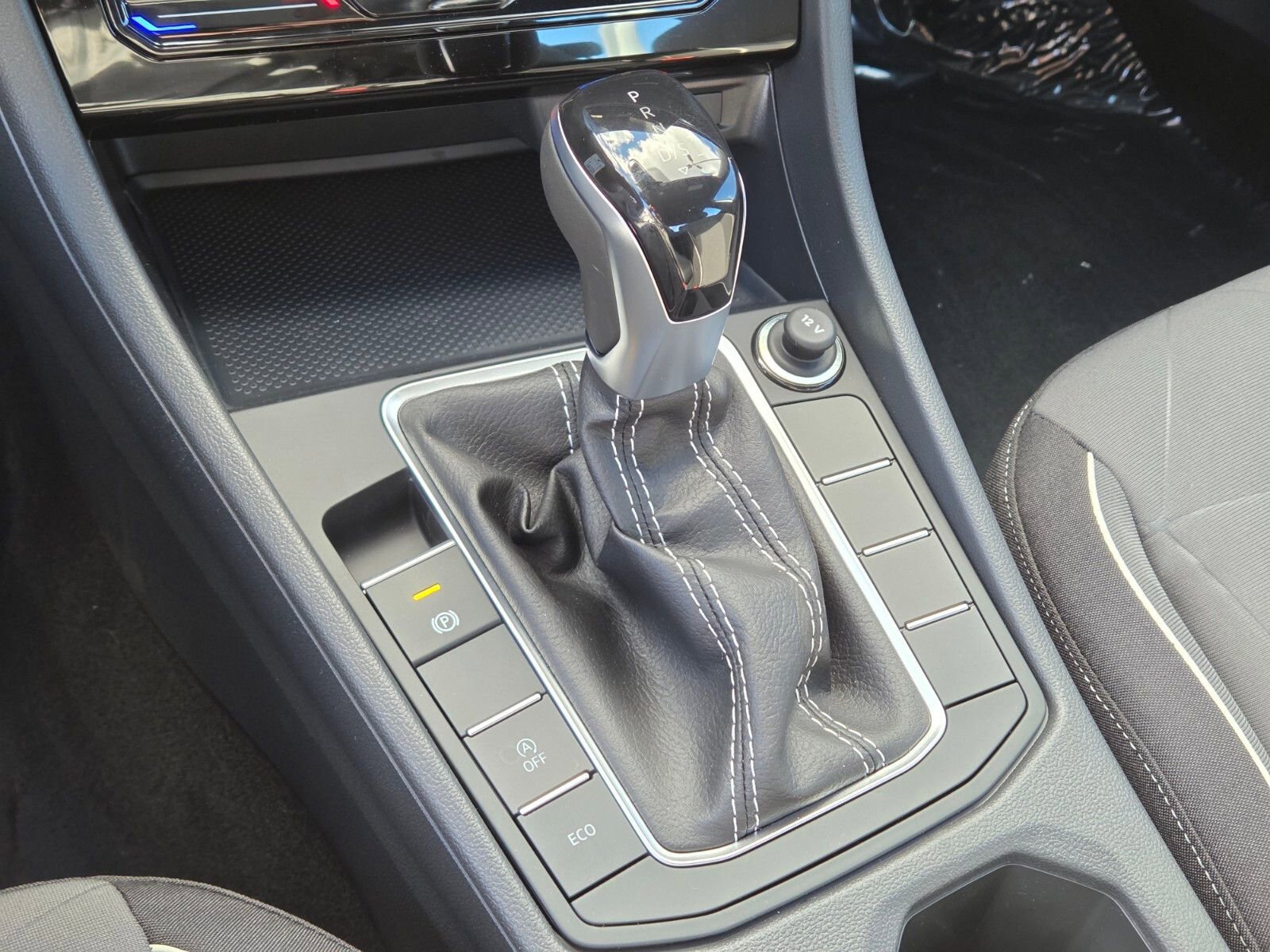 New 2026 Volkswagen Jetta Sport FWD image 15