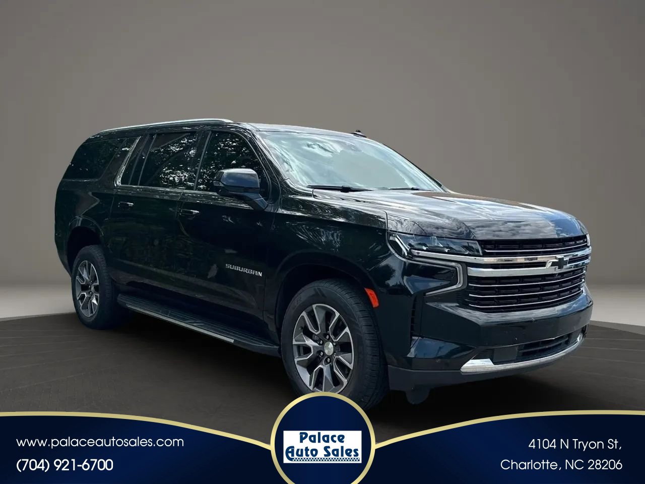 Used 2023 Chevrolet Suburban LT w/ LT Signature Plus Package RWD image 1