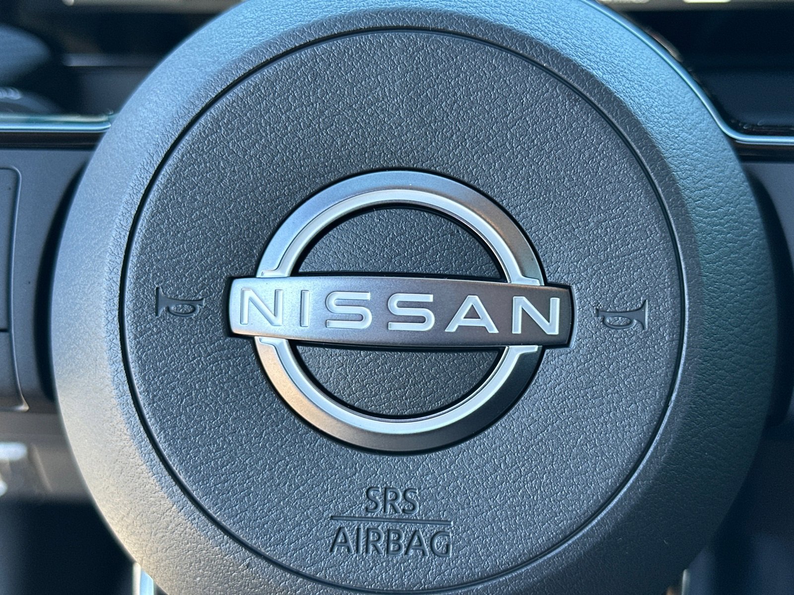 Used 2025 Nissan Kicks SR image 24