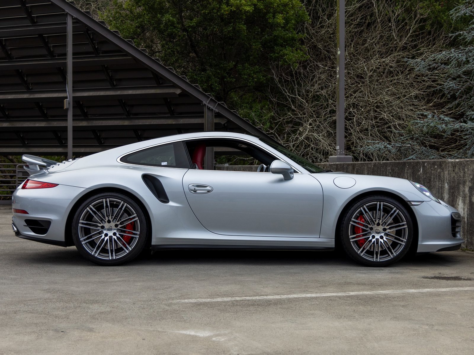 Used 2015 Porsche 911 Turbo image 12