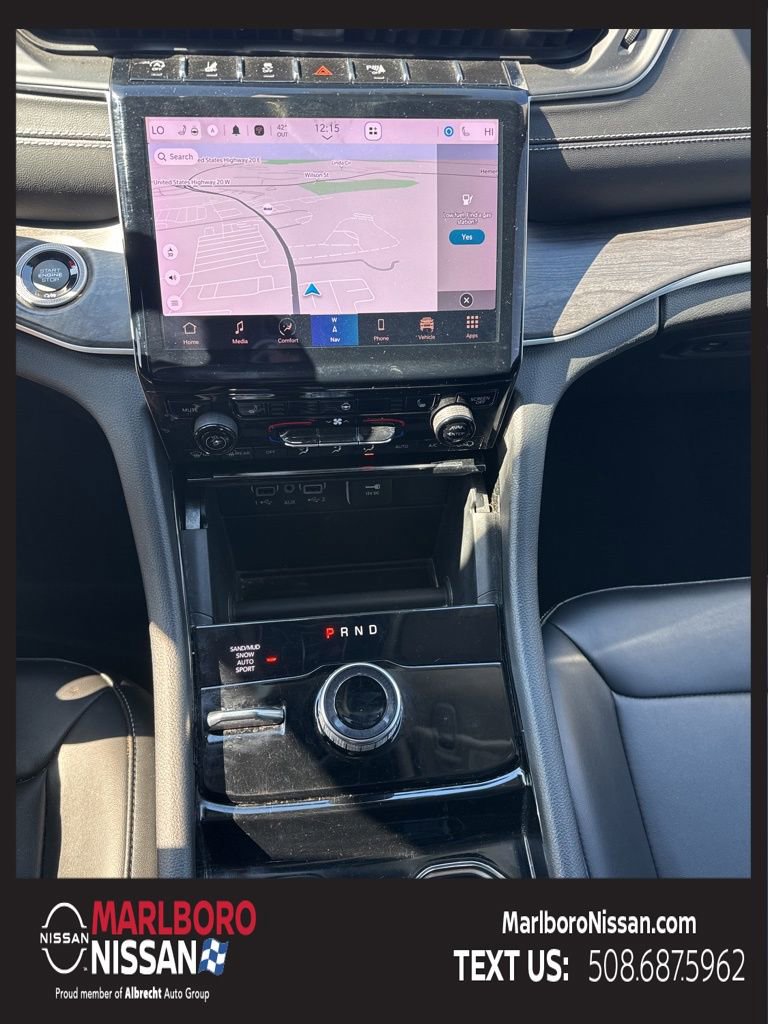 Used 2023 Jeep Grand Cherokee Limited image 30