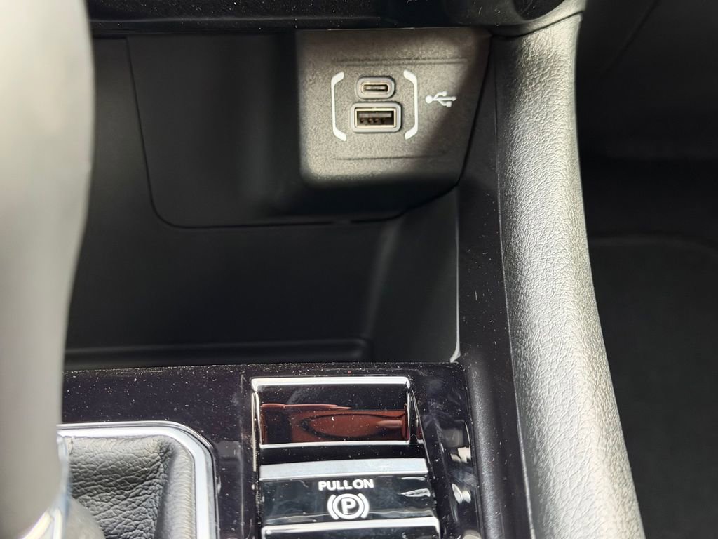 New 2026 Jeep Compass Latitude image 17