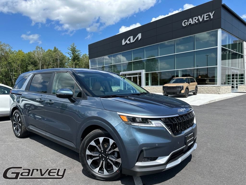 Certified 2024 Kia Carnival EX