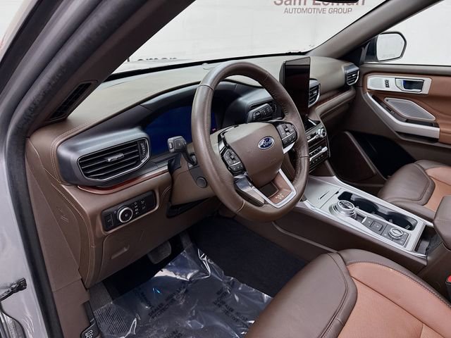 Used 2024 Ford Explorer King Ranch w/ Technology Package image 9