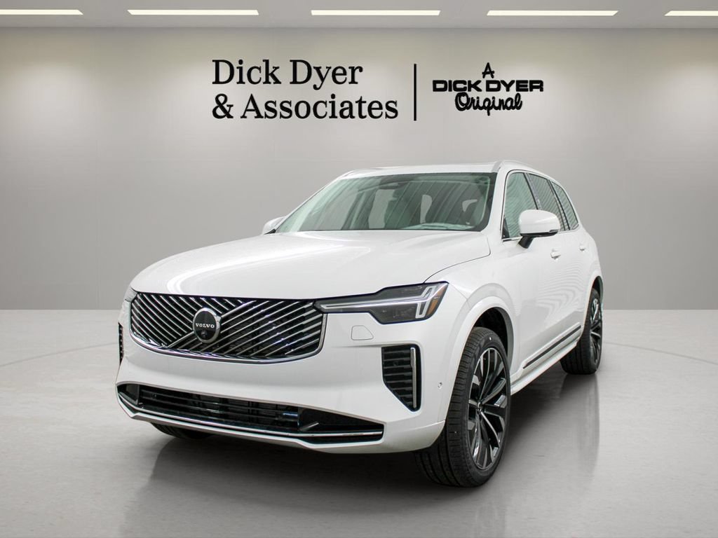 New 2026 Volvo XC90 B6 Ultra w/ Protection Package AWD/4WD image 8