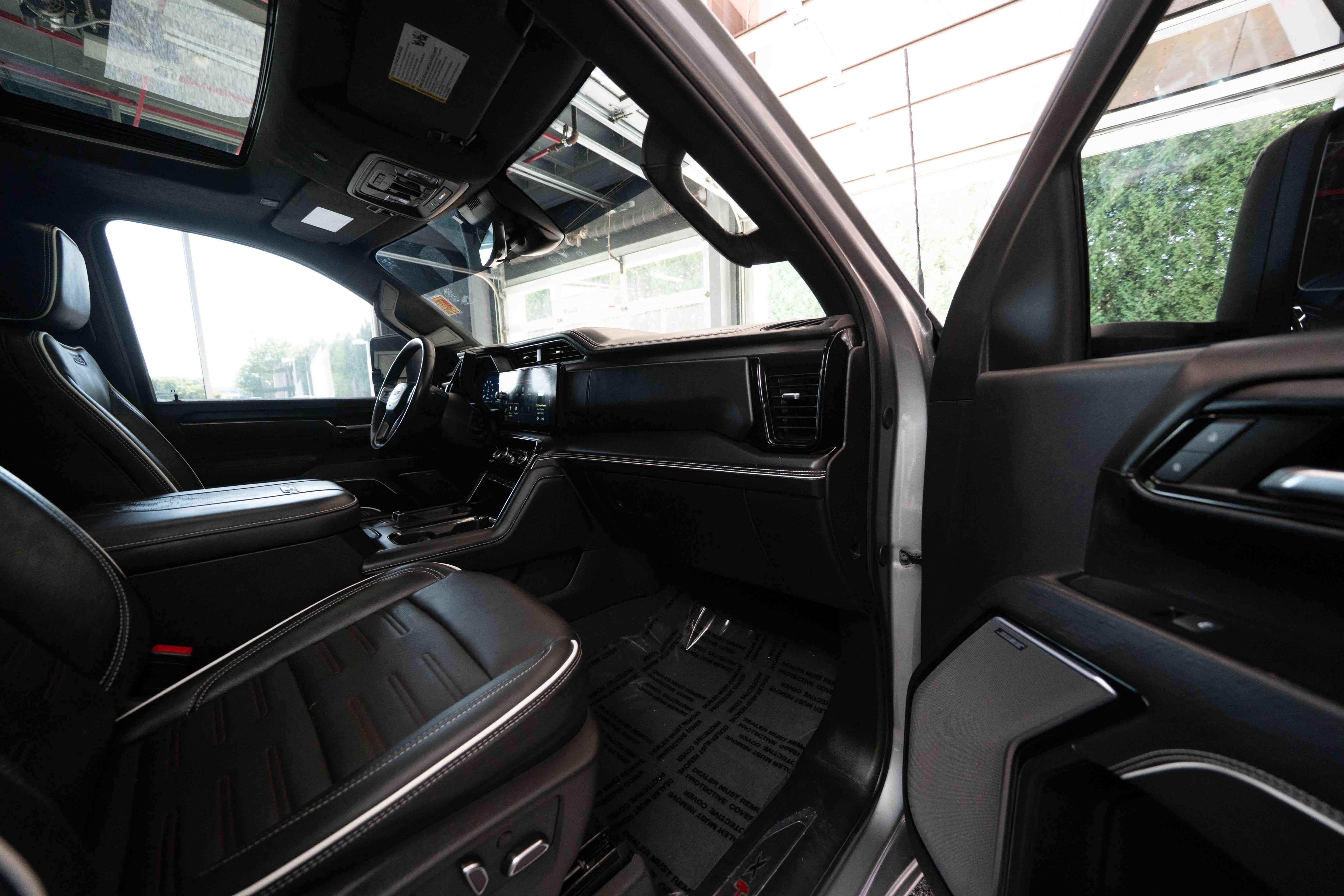 Used 2024 GMC Sierra 2500 AT4X AWD/4WD image 25