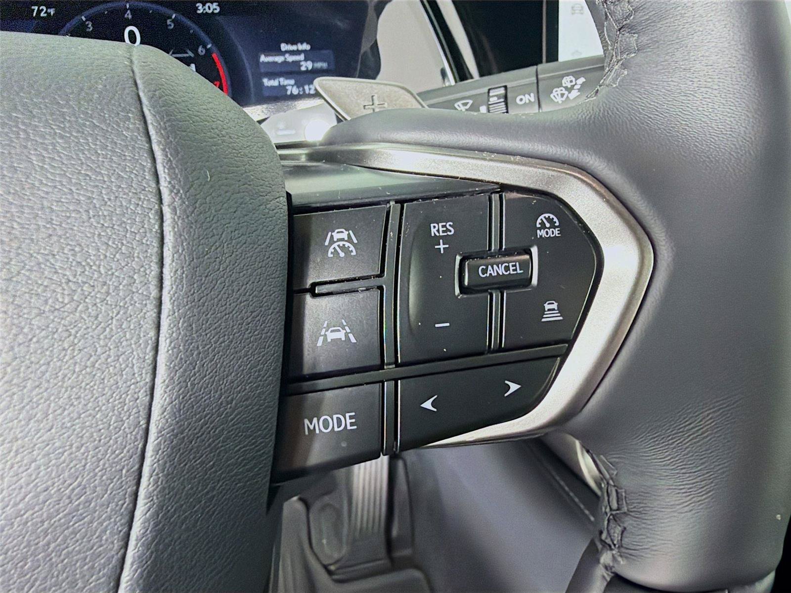 Used 2025 Lexus RX 350 Premium w/ Accessory Package AWD/4WD image 13