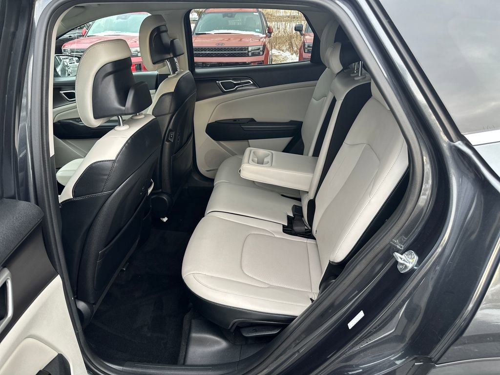 Used 2023 Kia Sportage EX image 46