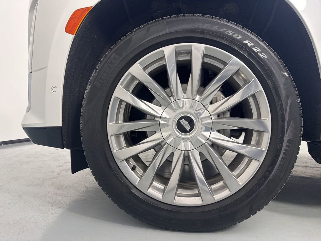 Used 2021 Cadillac Escalade Premium Luxury w/ Performance Package image 10
