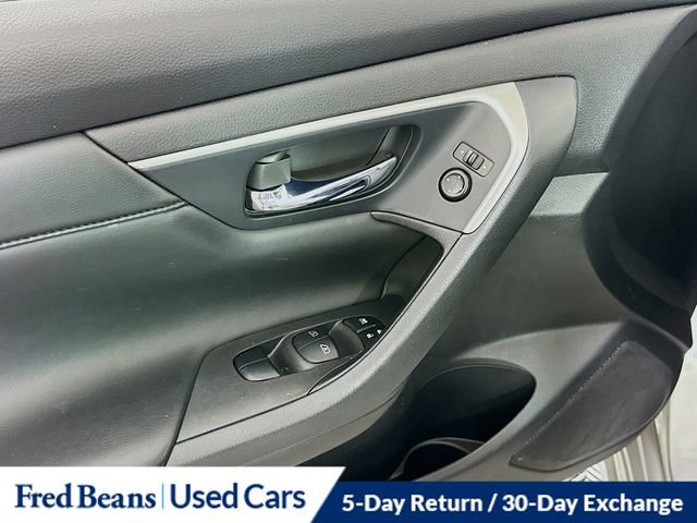 Used 2015 Nissan Altima 2.5 SV w/ Convenience Package image 17