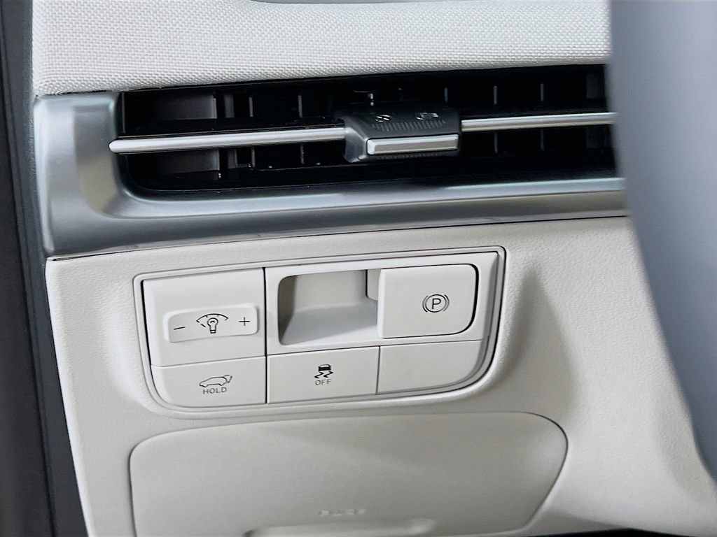 New 2026 Hyundai Tucson Limited AWD/4WD image 9