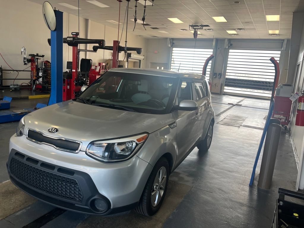 Used 2016 Kia Soul FWD image 1