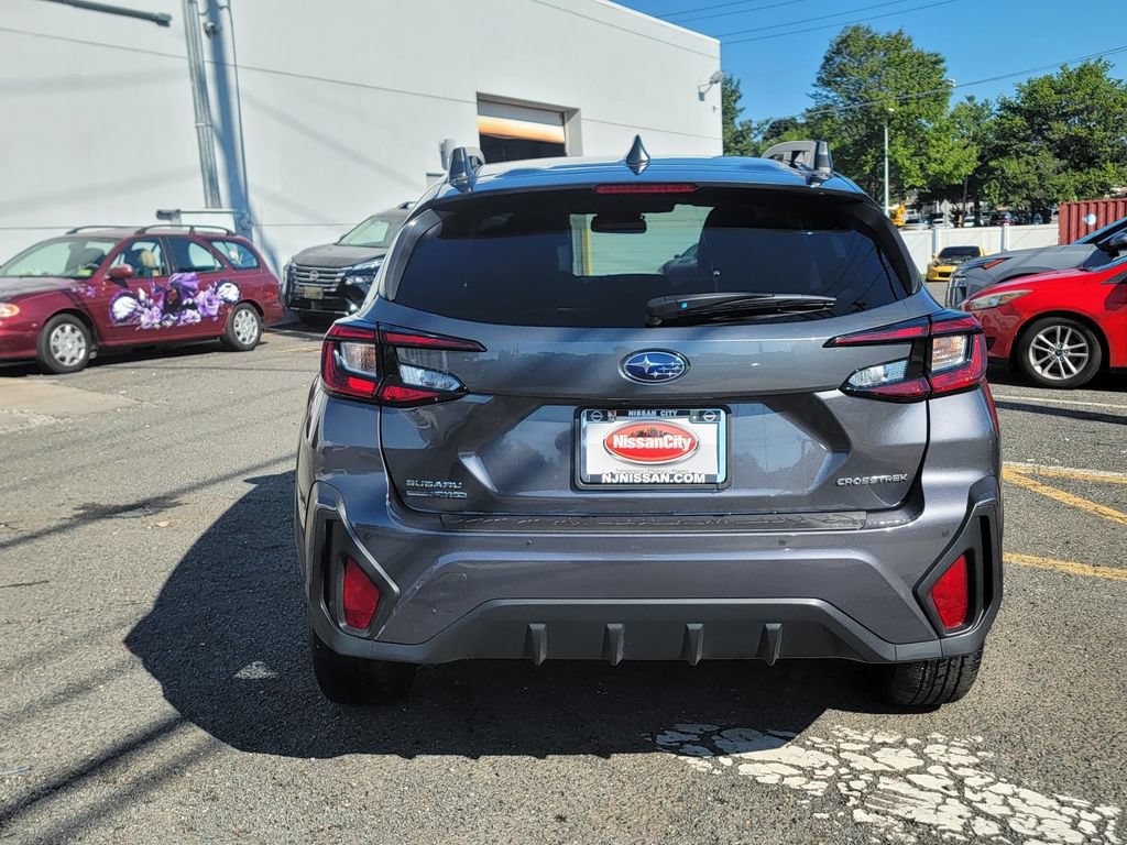 Used 2025 Subaru Crosstrek 2.5i Limited AWD/4WD image 8
