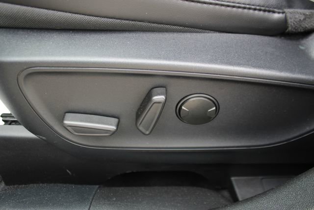 Used 2025 Ford Escape ST-Line image 10