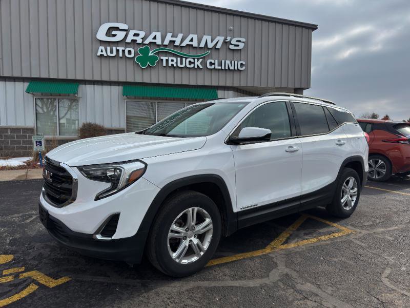 Used 2018 GMC Terrain SLE w/ Driver Convenience Package image 2
