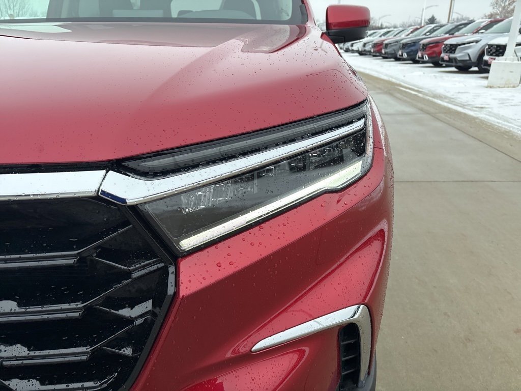 New 2025 Honda Pilot Touring image 9