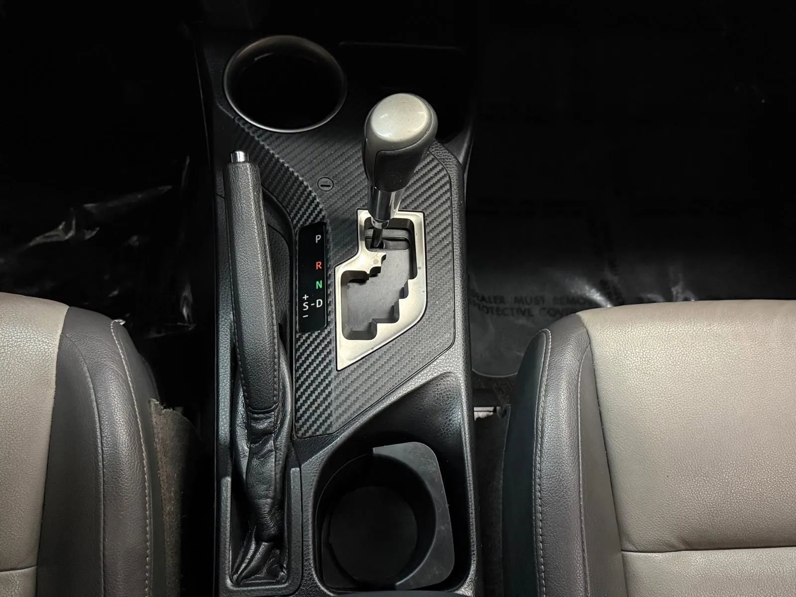 Used 2015 Toyota RAV4 Limited image 23