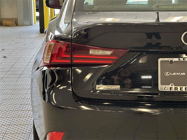 Used 2016 Lexus IS 300 AWD image 14