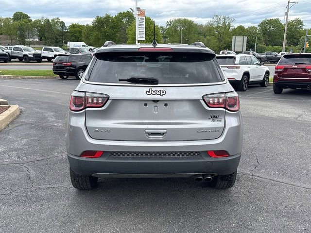 Used 2018 Jeep Compass Limited AWD/4WD image 7