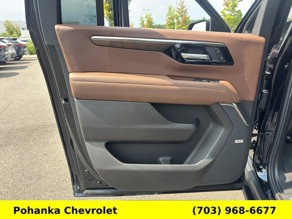 New 2026 Chevrolet Suburban High Country AWD/4WD image 27