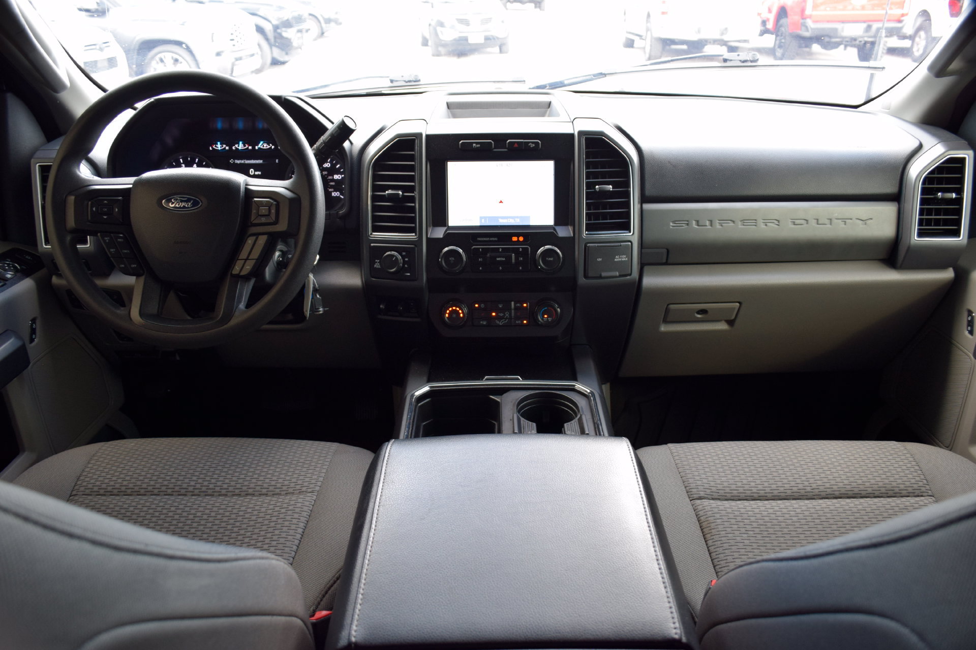 Used 2022 Ford F250 XLT w/ XLT Premium Package AWD/4WD image 5